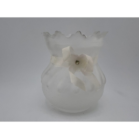 Vintage Beautiful Decorative Scalloped Edges 3" Flower Vase with Ribbon Bow - Picture 1 of 8